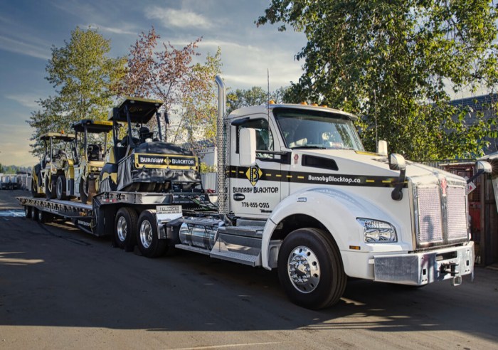 Asphalt resurfacing paving pavement