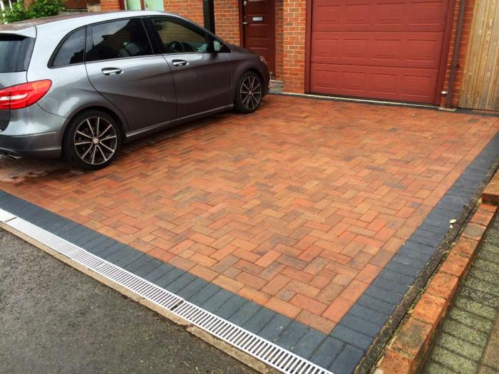 Driveway near concrete contractors me contractor find companies professional thumbtack