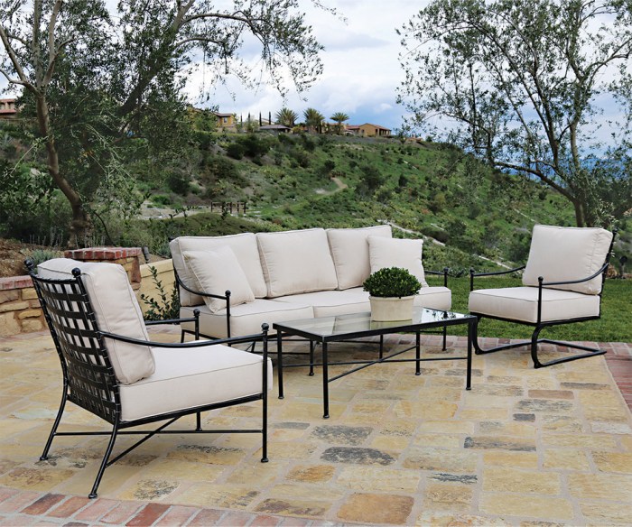 Designer outdoor patio furniture